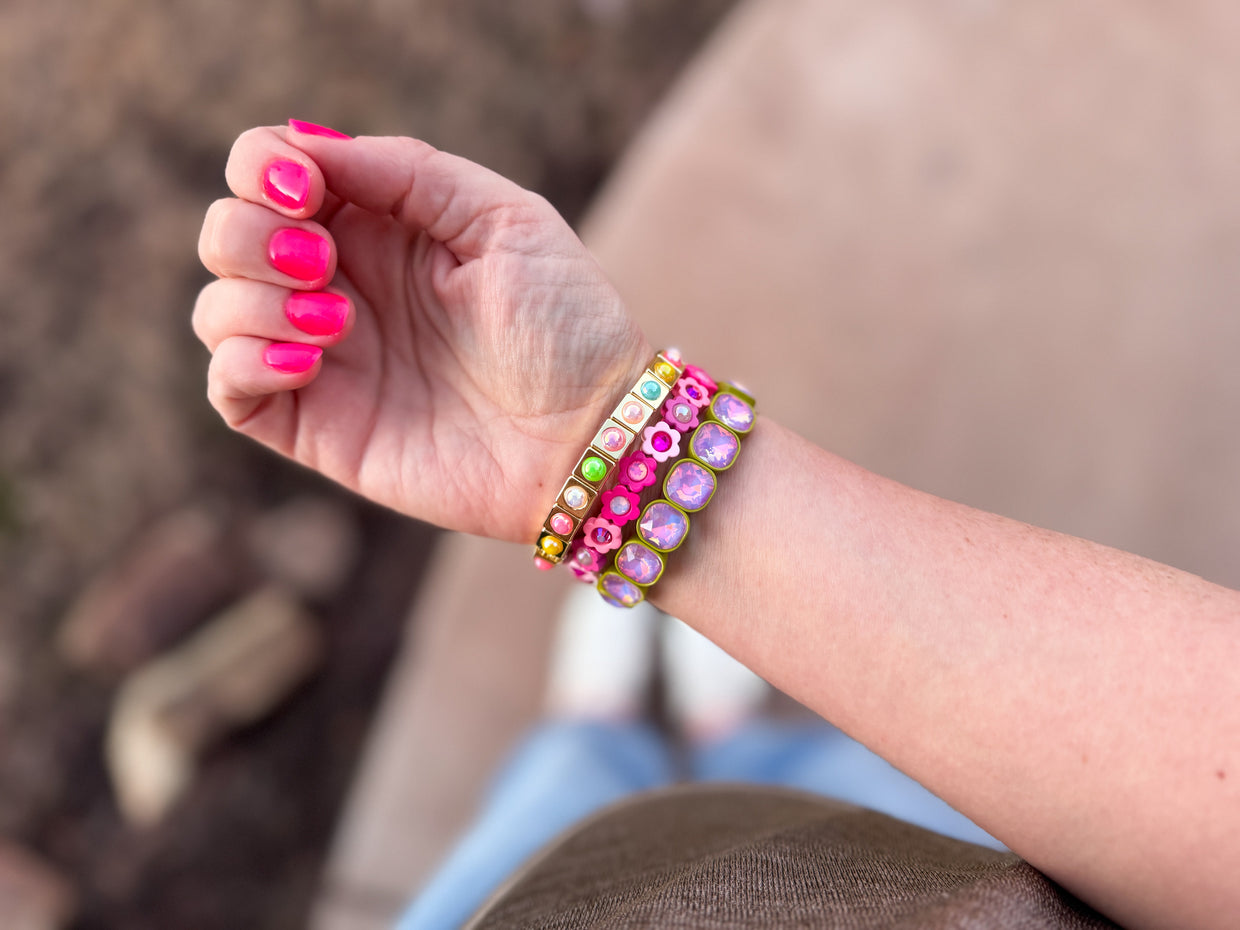 Daisy Pinks Bracelet