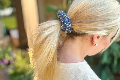 Tweed Scrunchies (12 Colors)
