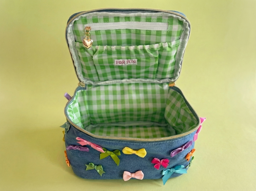 Bella Denim + Bows Train Case