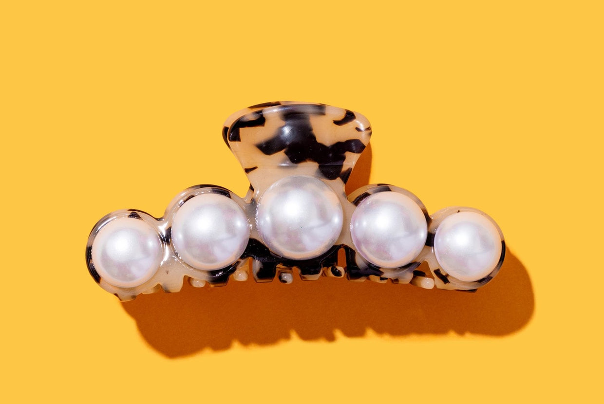 Blonde Tortoise Pearl Claw Clip